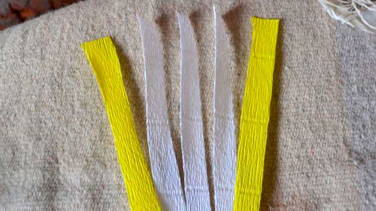 Идеи на тему «Топиарии из гофрированной бумаги» (13) | топиар, бумага, цветы своими руками