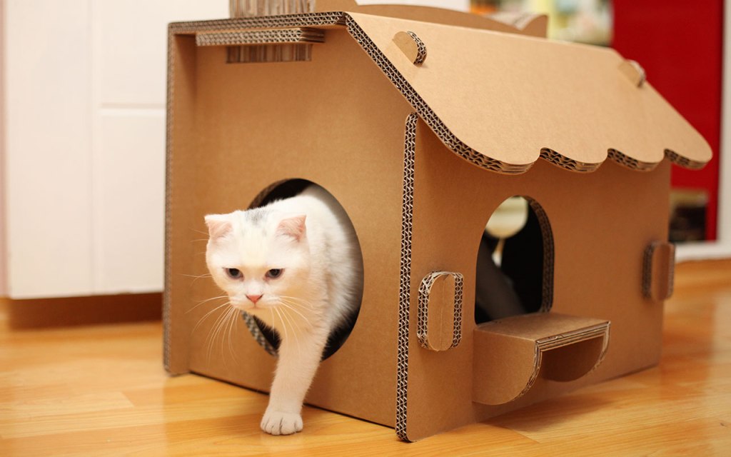 Как сделать домик для кошки своими руками
